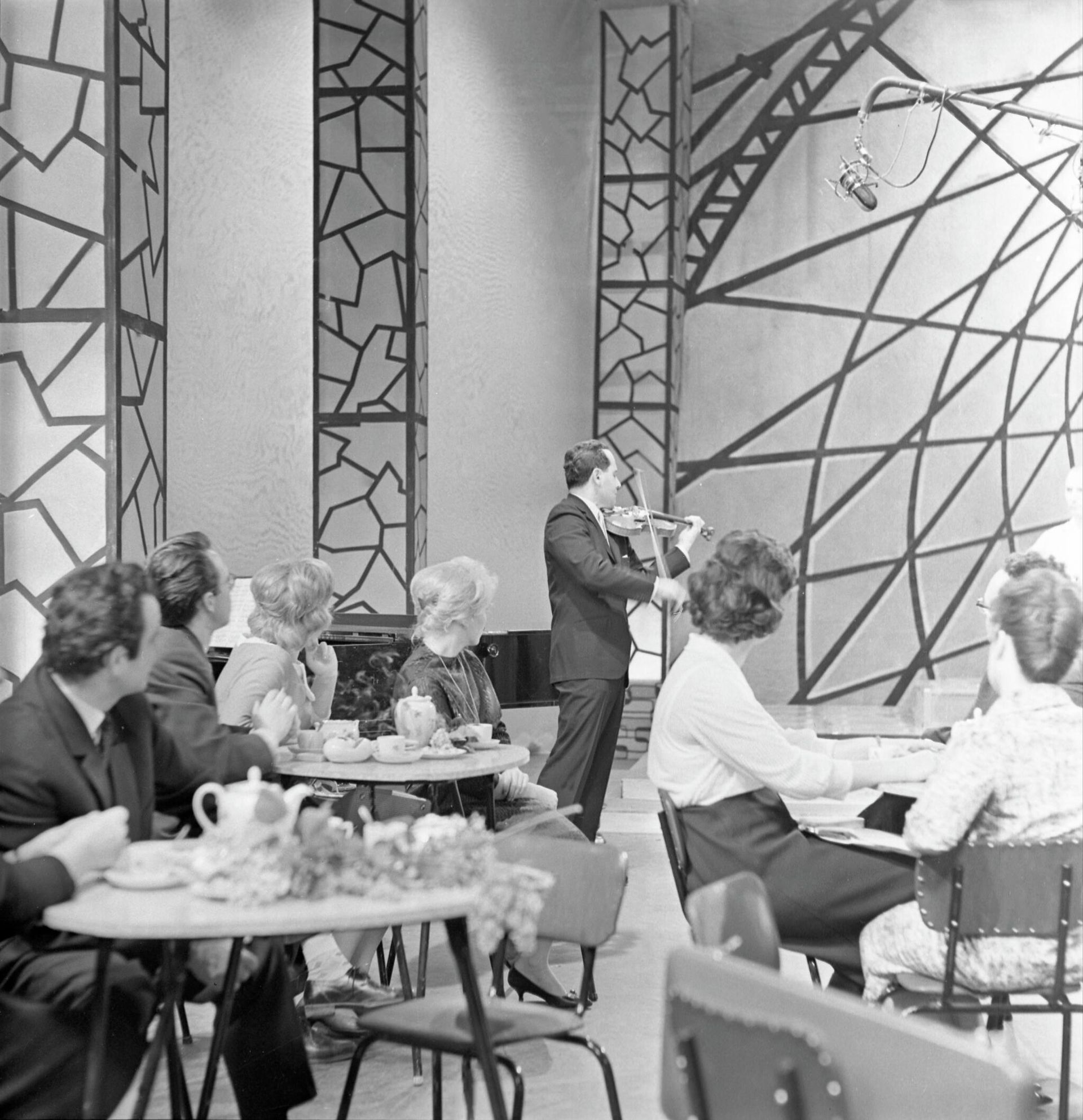 Телевизионная программа Голубой огонёк в 1962 году - РИА Новости, 1920, 22.07.2025