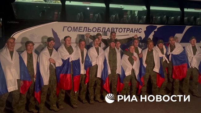 Возвращена группа российских военнослужащих