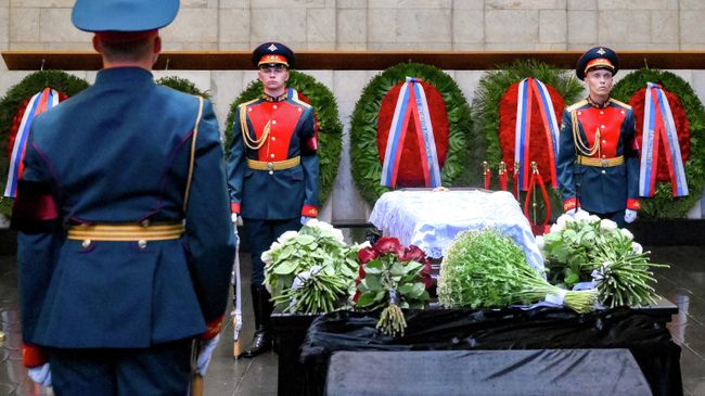 Прощание с председателем Верховного суда РФ Ириной Подносовой