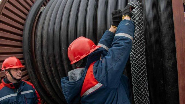 Сотрудники компании Россети Московский регион за работой