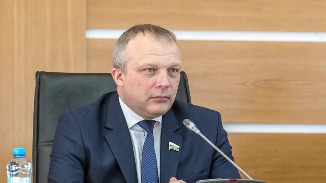 Роман Заварин