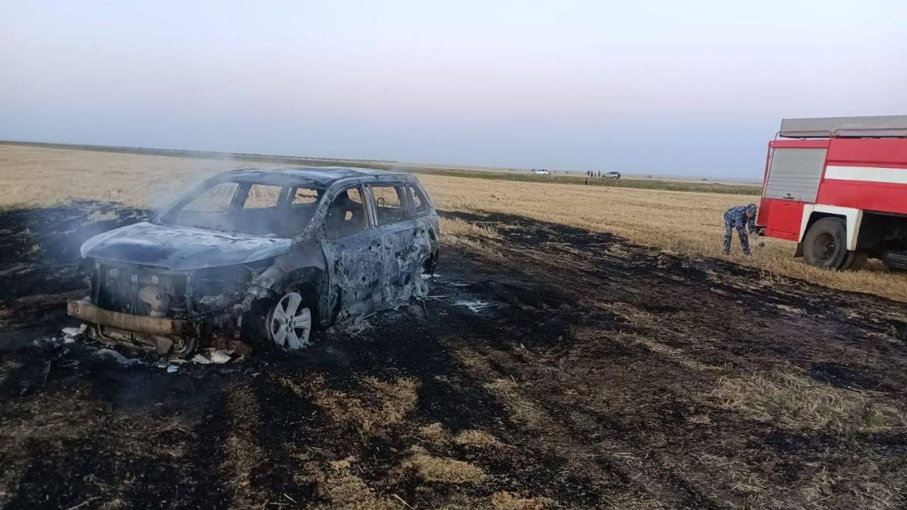 Атака БПЛА со стороны ВСУ на дороге Зимовники — Ремонтное — Элиста в Ростовской области - РИА Новости, 1920, 26.07.2025