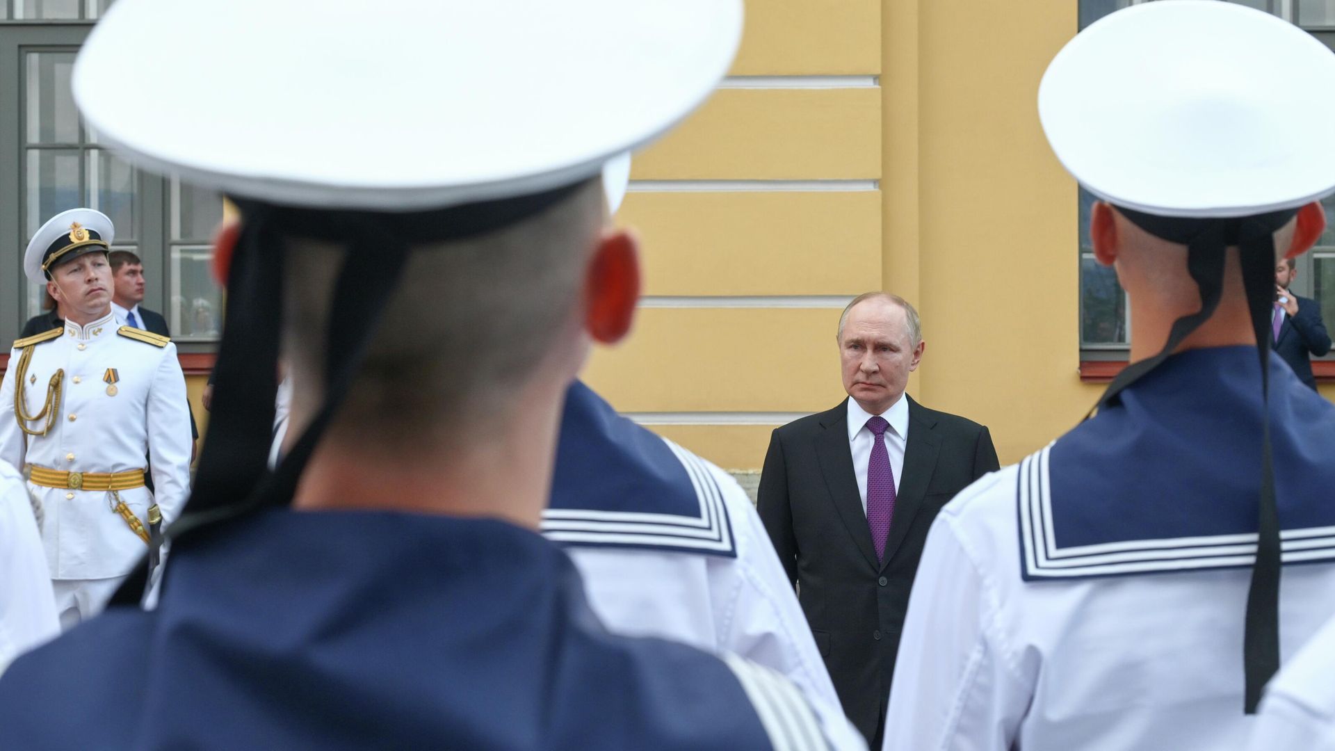 Рабочая поездка президента Владимира Путина в Санкт-Петербург Рабочая поездка президента Владимира Путина в Санкт-Петербург - РИА Новости, 1920, 27.07.2025