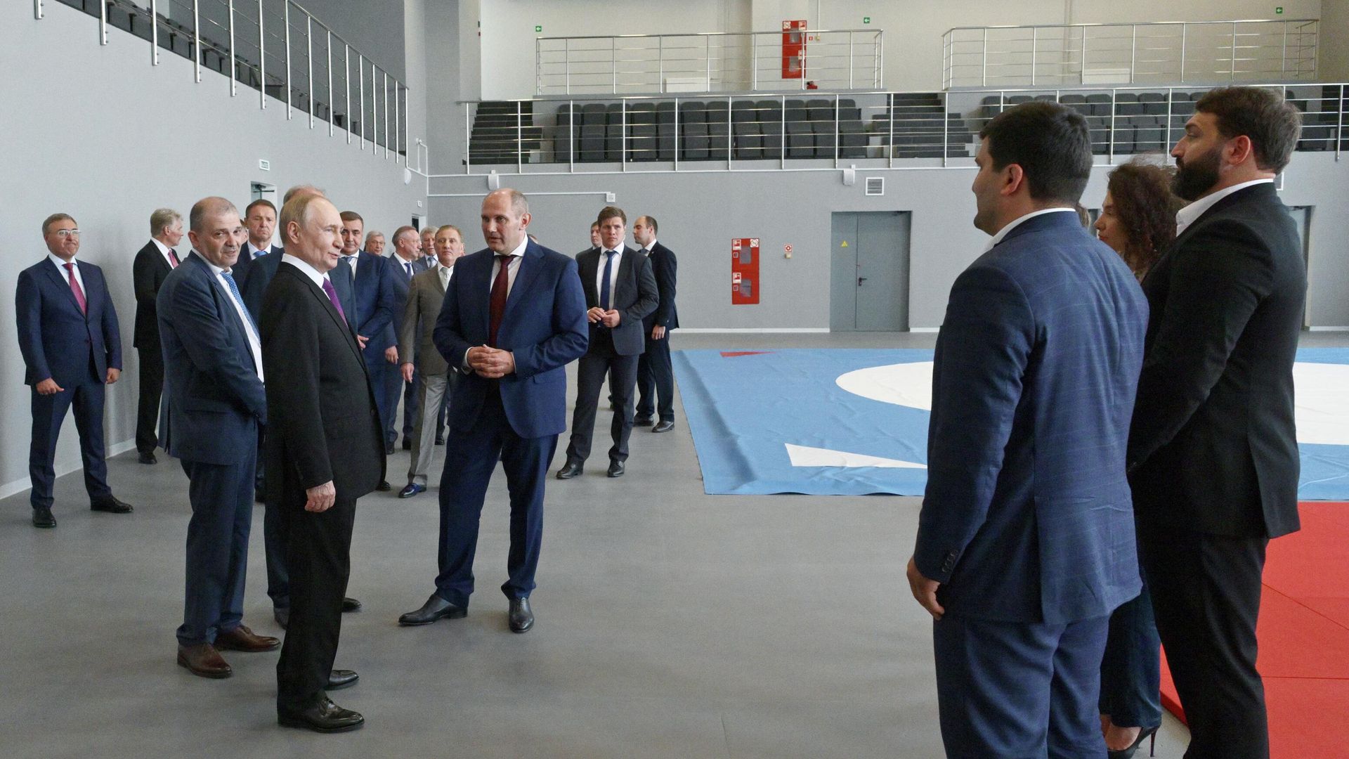 Президент РФ, верховный главнокомандующий ВС РФ Владимир Путин посещает центр единоборств Санкт-Петербургского государственного морского технического университета. 27 июля 2025 Президент РФ, верховный главнокомандующий ВС РФ Владимир Путин посещает центр единоборств Санкт-Петербургского государственного морского технического университета. 27 июля 2025 - РИА Новости, 1920, 27.07.2025