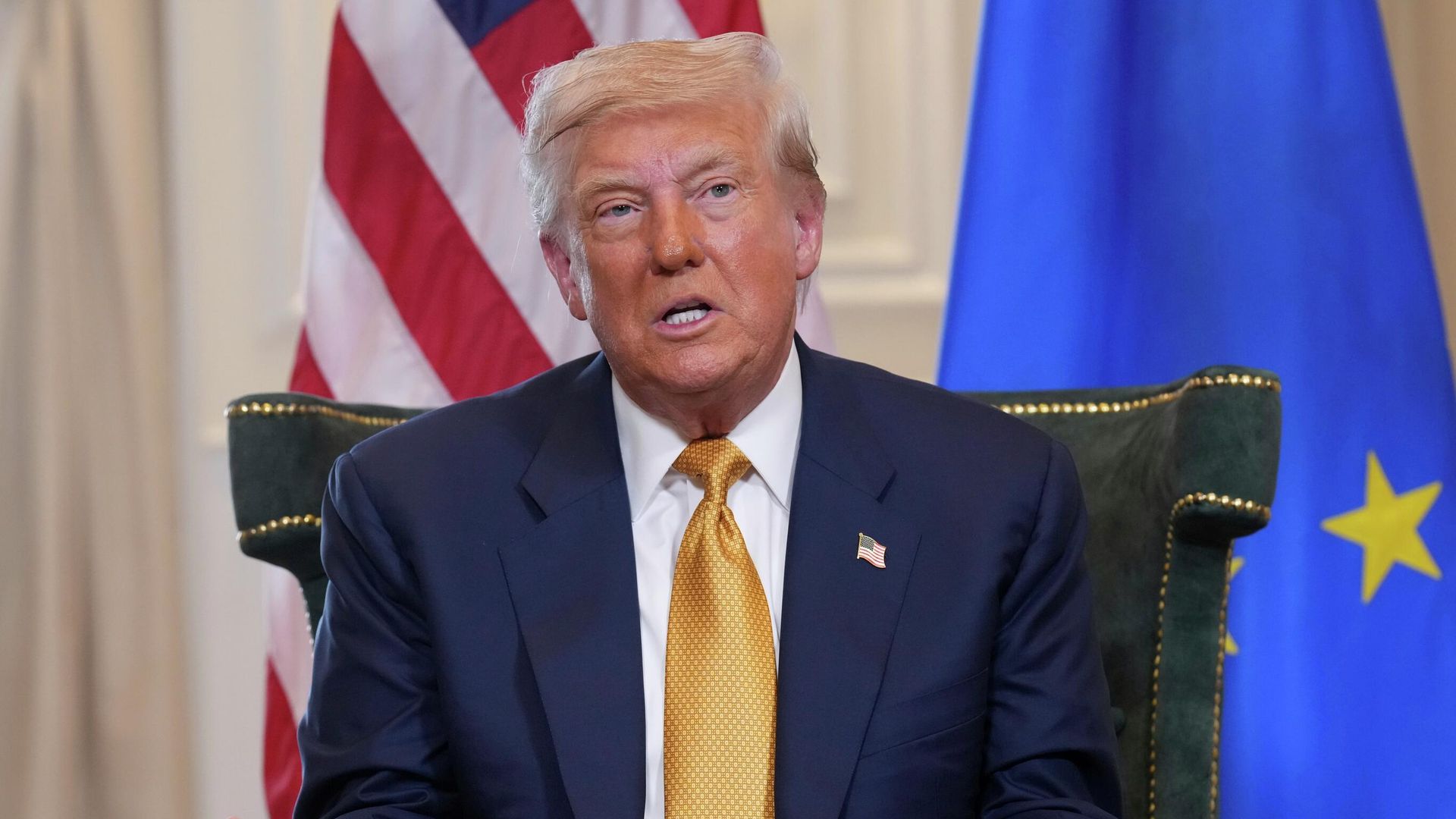 Президент Дональд Трамп во время встречи с председателем Европейской комиссии Урсулой фон дер Ляйен в Шотландии - РИА Новости, 1920, 03.08.2025
