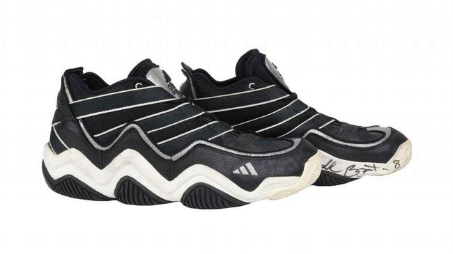 Кроссовки Adidas EQT Top 10, в которых Кобе Брайант впервые вышел на матч в стартовом составе Лос-Анджелес Лейкерс в НБА