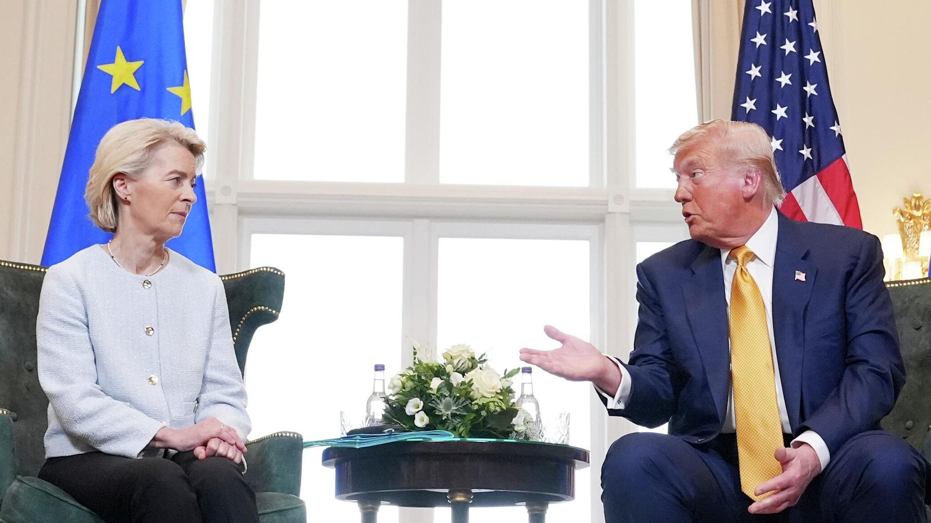 Президент США Дональд Трамп и председатель Европейской комиссии Урсула фон дер Ляйен во время встречи Президент США Дональд Трамп и председатель Европейской комиссии Урсула фон дер Ляйен во время встречи - РИА Новости, 1920, 02.12.2025