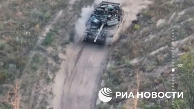 Уничтожение украинского Т-64, атаковавшего позиции ВС РФ в ЛНР