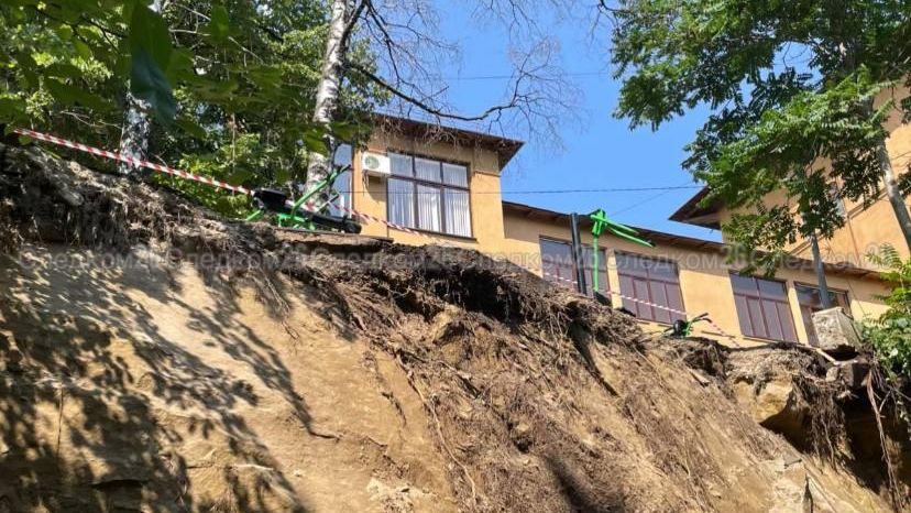 Место обвала грунта в Кисловодске Место обвала грунта в Кисловодске - РИА Новости, 1920, 29.07.2025