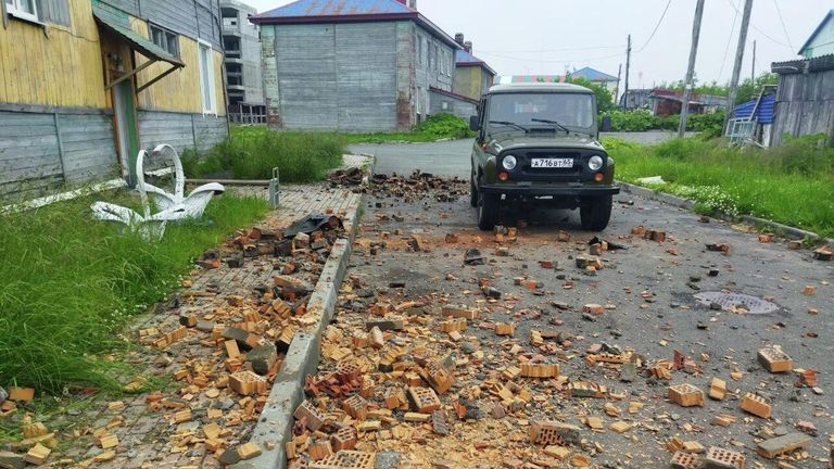 Печные трубы развалились в домах в Северо-Курильске во время сильнейшего землетрясения