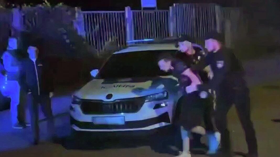 Задержание на акции протеста против ТЦК в Виннице. Кадр видео из соцсетей - РИА Новости, 1920, 02.08.2025