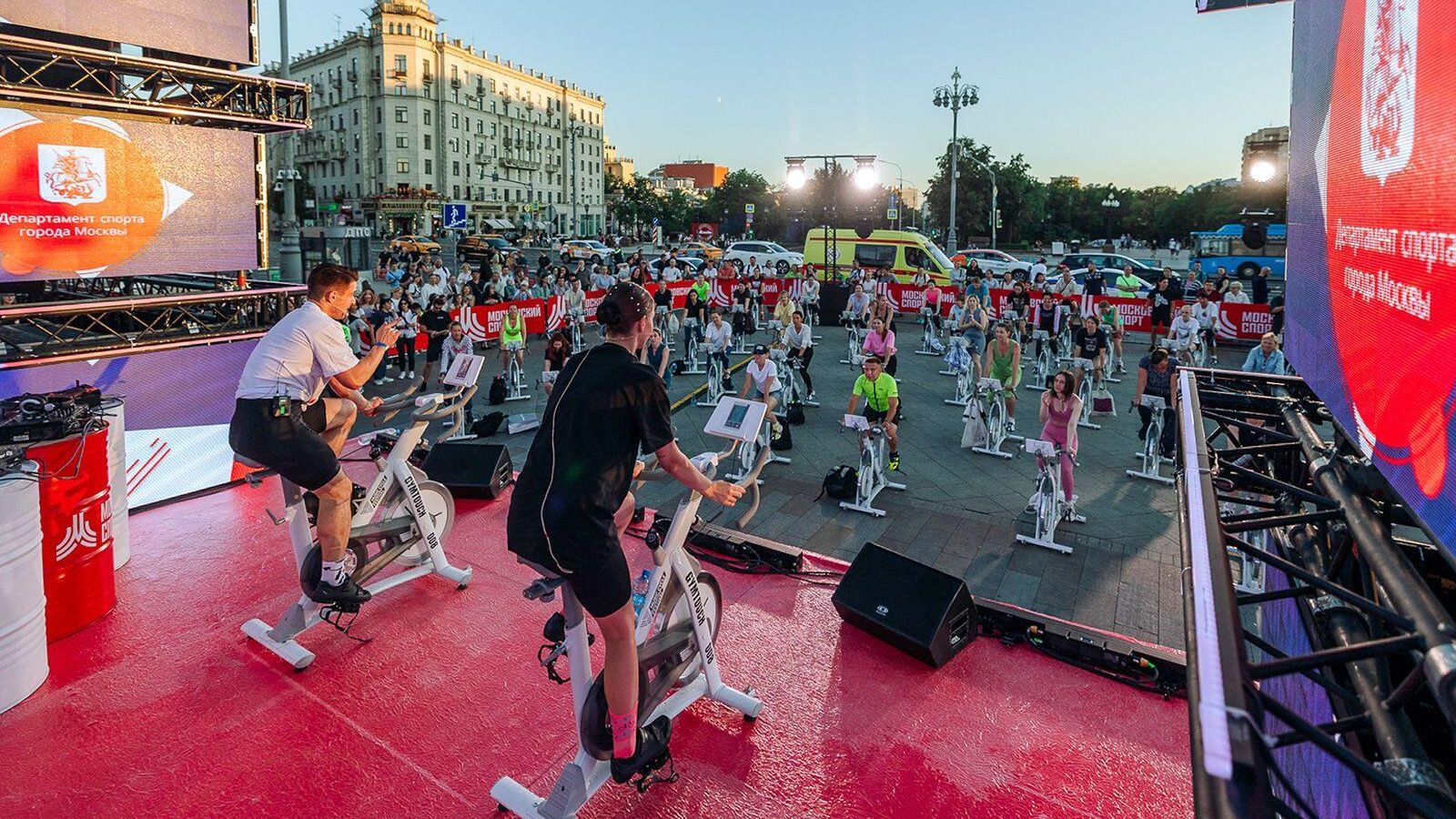 Фестиваль Ночь московского спорта в Москве Фестиваль Ночь московского спорта в Москве - РИА Новости, 1920, 10.09.2025
