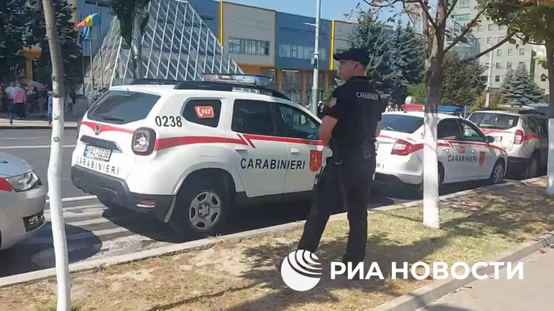 Обстановка в Кишиневе рядом со зданием суда, где сегодня, как ожидается, будет оглашен вердикт по делу главы Гагаузии Евгении Гуцул Обстановка в Кишиневе рядом со зданием суда, где сегодня, как ожидается, будет оглашен вердикт по делу главы Гагаузии Евгении Гуцул - РИА Новости, 1920, 05.08.2025