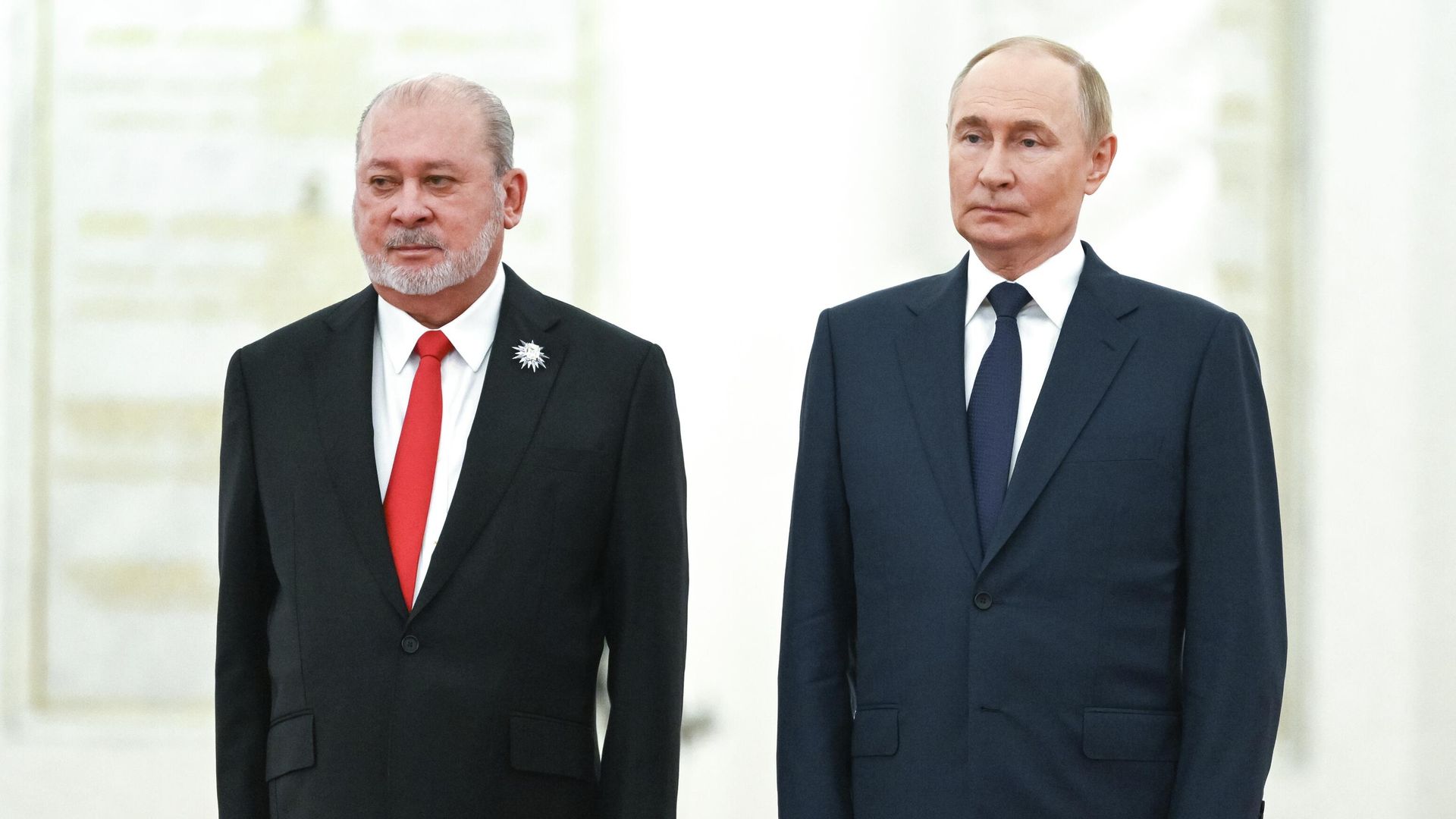 Президент России Владимир Путин и верховный правитель Малайзии султан Ибрагим во время встречи в Москве Президент России Владимир Путин и верховный правитель Малайзии султан Ибрагим во время встречи в Москве - РИА Новости, 1920, 06.08.2025