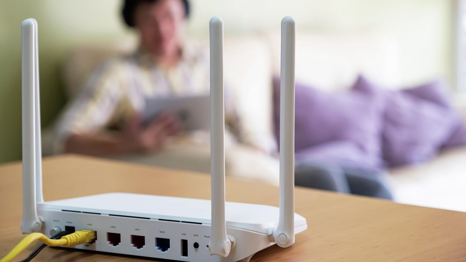 Домашний Wi-Fi роутер Домашний Wi-Fi роутер - РИА Новости, 1920, 07.08.2025