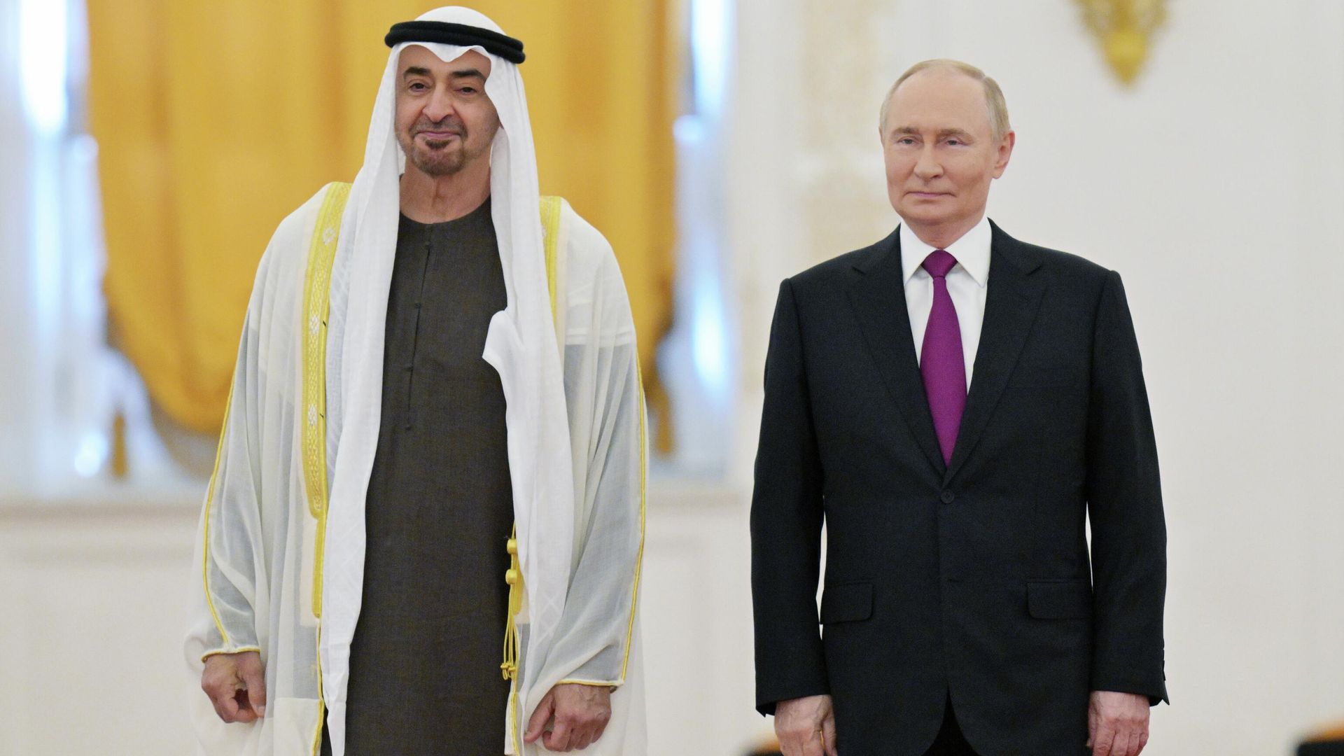 Президент РФ Владимир Путин и президент Объединенных Арабских Эмиратов Мухаммед бен Заид Аль Нахайян во время встречи в Москве Президент РФ Владимир Путин и президент Объединенных Арабских Эмиратов Мухаммед бен Заид Аль Нахайян во время встречи в Москве - РИА Новости, 1920, 07.08.2025