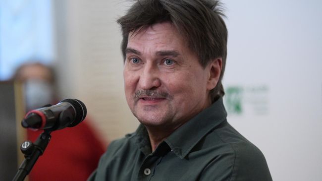 Российский театральный режиссер Юрий Бутусов