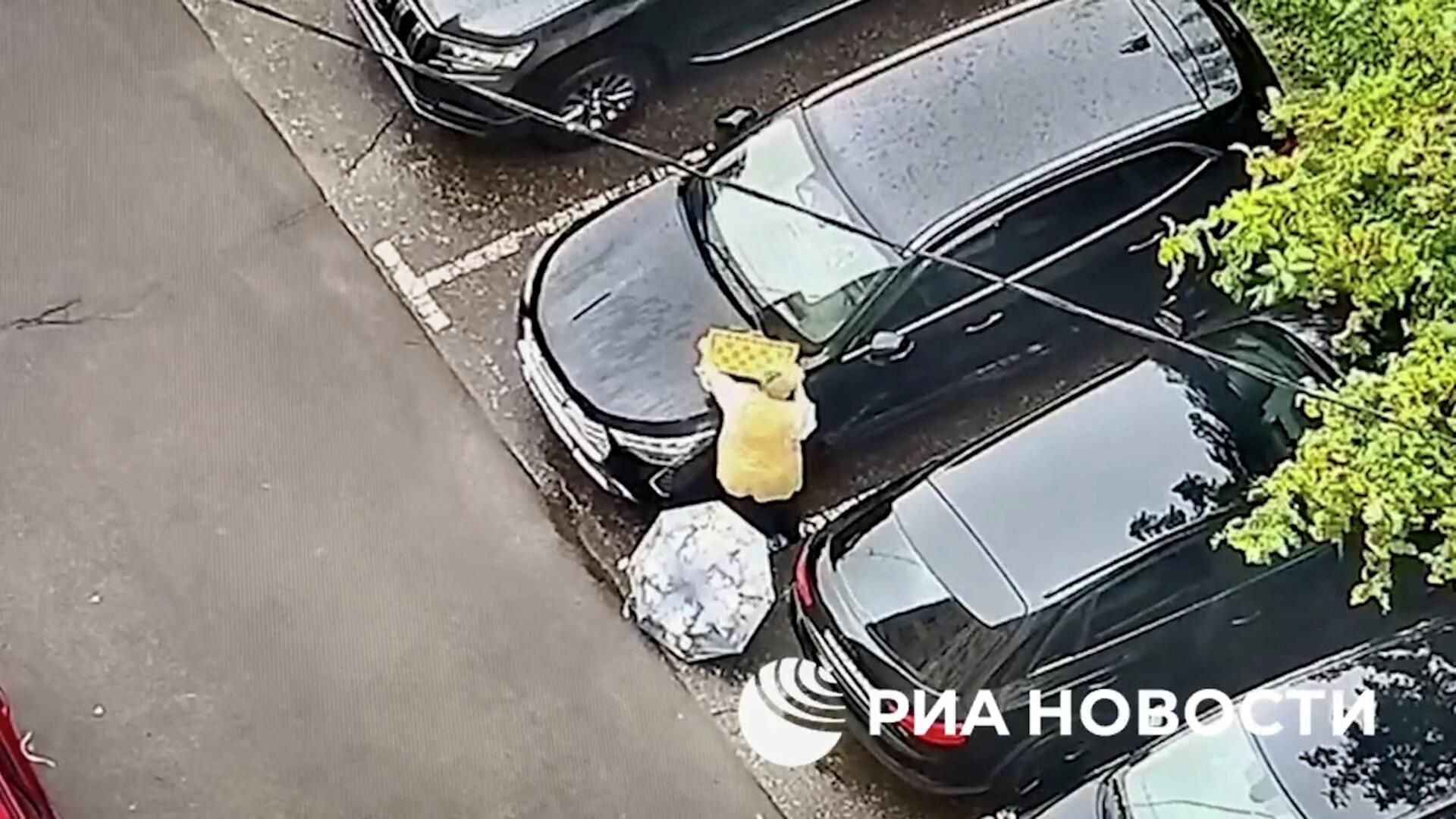 Признание пенсионерки, с помощью которой спецслужбы Украины хотели убить российских военных. Эпизод 1 Признание пенсионерки, с помощью которой спецслужбы Украины хотели убить российских военных. Эпизод 1 - РИА Новости, 1920, 11.08.2025