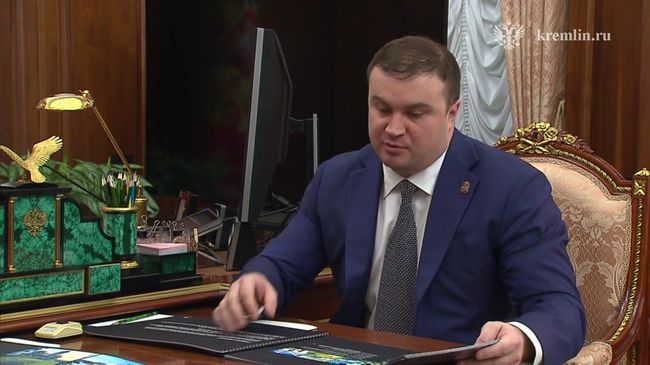 Путин на встрече с губернатором Омской области Виталием Хоценко