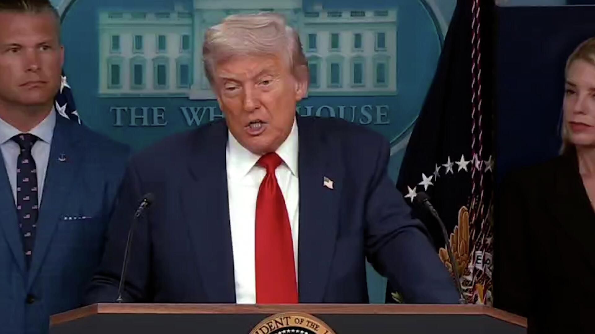 Трамп: Президент России едет в нашу страну, а не мы к нему Трамп: Президент России едет в нашу страну, а не мы к нему - РИА Новости, 1920, 11.08.2025