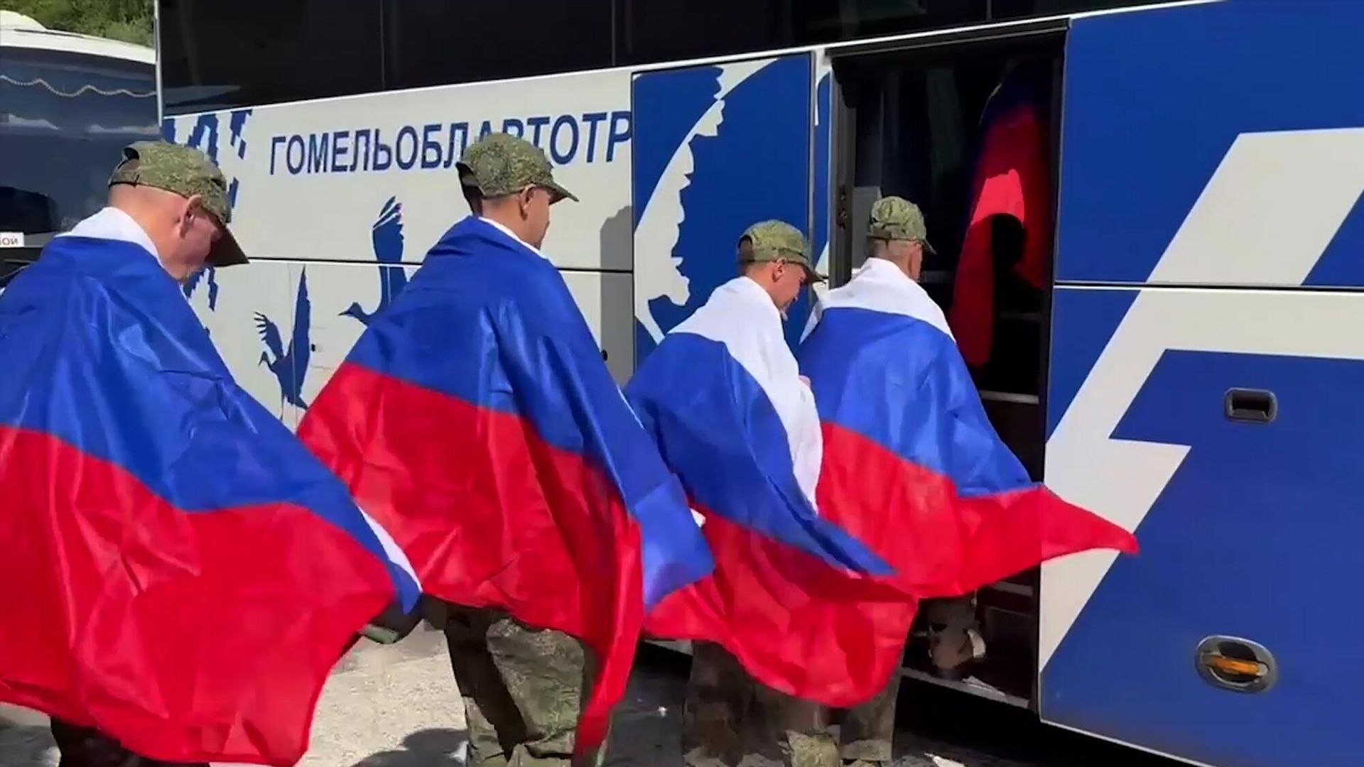 Российские военнослужащие, возвращенные из украинского плена Российские военнослужащие, возвращенные из украинского плена - РИА Новости, 1920, 30.12.2025