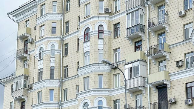 Дом 15, корпус 2 на улице Куусинена в Москве