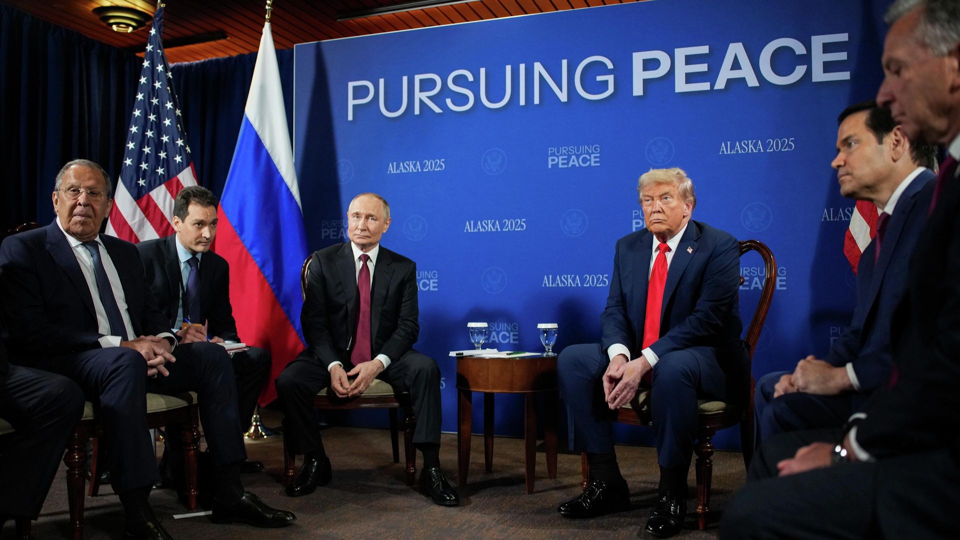 Президент РФ Владимир Путин и президент США Дональд Трамп во время встречи в Анкоридже, Аляска - РИА Новости, 1920, 15.08.2025