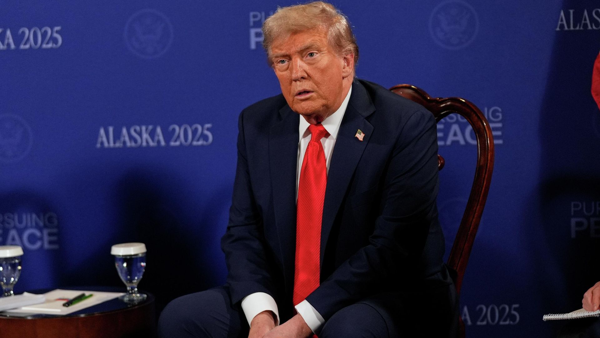 Президент США Дональд Трамп во время встречи с президентом РФ Владимиром Путиным в Анкоридже, Аляска Президент США Дональд Трамп во время встречи с президентом РФ Владимиром Путиным в Анкоридже, Аляска - РИА Новости, 1920, 16.08.2025