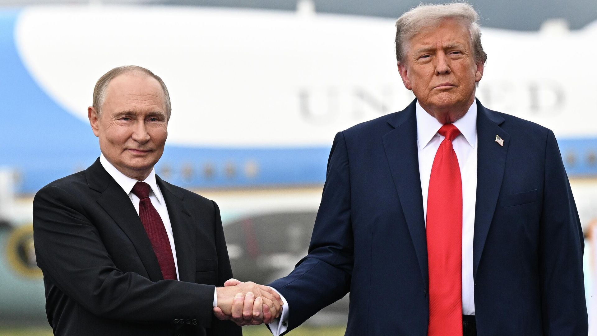 Президент России Владимир Путин и президент США Дональд Трамп Президент России Владимир Путин и президент США Дональд Трамп - РИА Новости, 1920, 30.04.2026