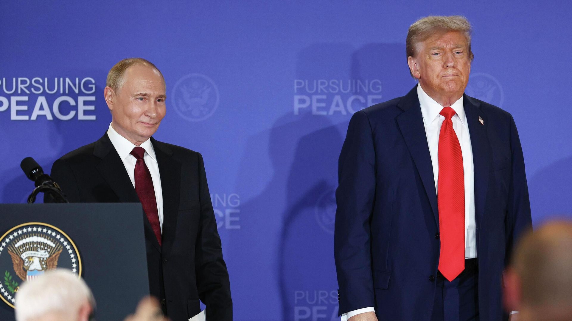 Президент РФ Владимир Путин и президент США Дональд Трамп Президент РФ Владимир Путин и президент США Дональд Трамп - РИА Новости, 1920, 29.04.2026