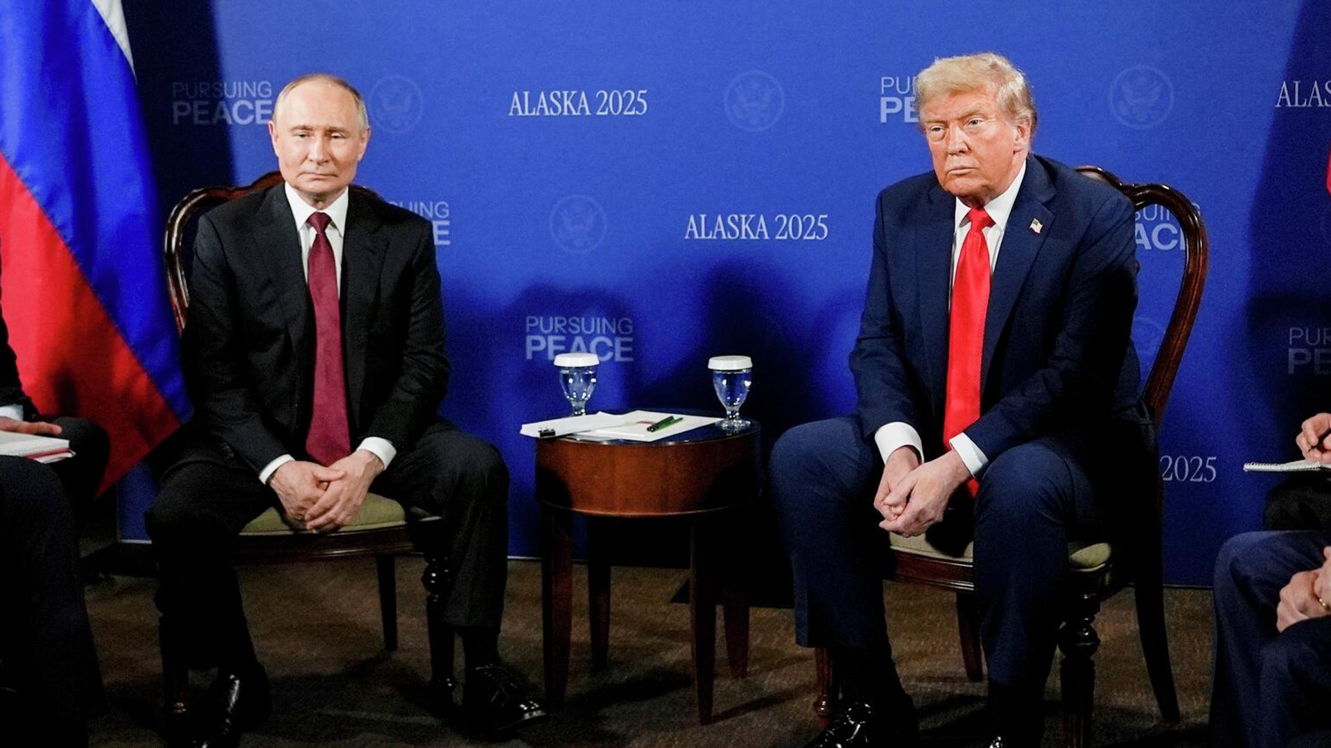 Президент РФ Владимир Путин и президент США Дональд Трамп Президент РФ Владимир Путин и президент США Дональд Трамп - РИА Новости, 1920, 08.09.2026