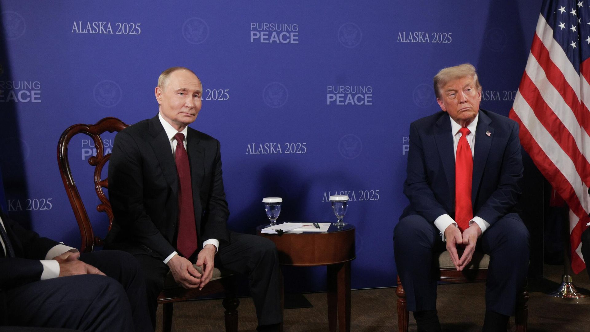 Владимир Путин и Дональд Трамп Владимир Путин и Дональд Трамп - РИА Новости, 1920, 14.06.2026