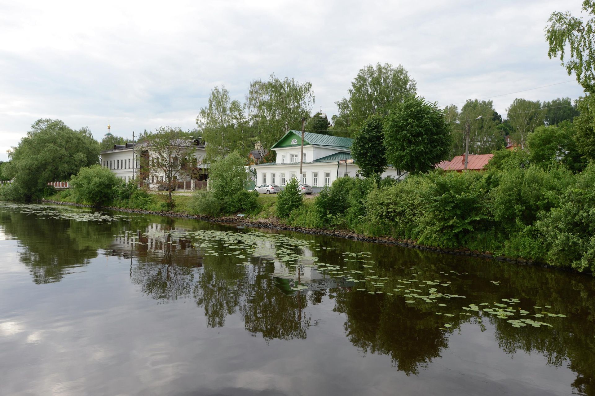 Вид на Дом-музей И. И. Левитана в городе Плес - РИА Новости, 1920, 19.08.2025