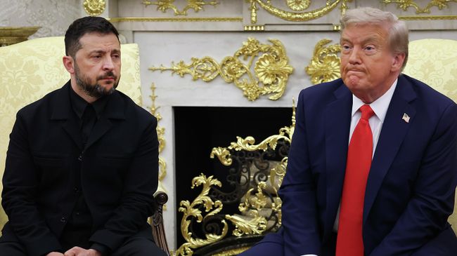 Президент США Дональд Трамп и Владимир Зеленский во время встречи в Овальном кабинете Белого дома