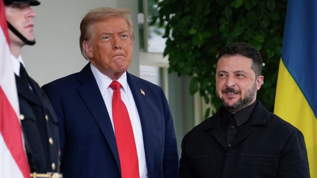 Президент США Дональд Трамп встречает в Вашингтоне Владимира Зеленского, прибывшего в США на встречу