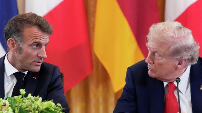 Президент Франции Эммануэль Макрон на встрече с Дональдом Трампом, европейскими лидерами и Владимиром Зеленским в Белом доме