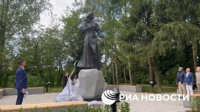 Открытие памятника политологу и публицисту Дарье Дугиной в парке Захарово в Подмосковье Открытие памятника политологу и публицисту Дарье Дугиной в парке Захарово в Подмосковье - РИА Новости, 1920, 20.08.2025