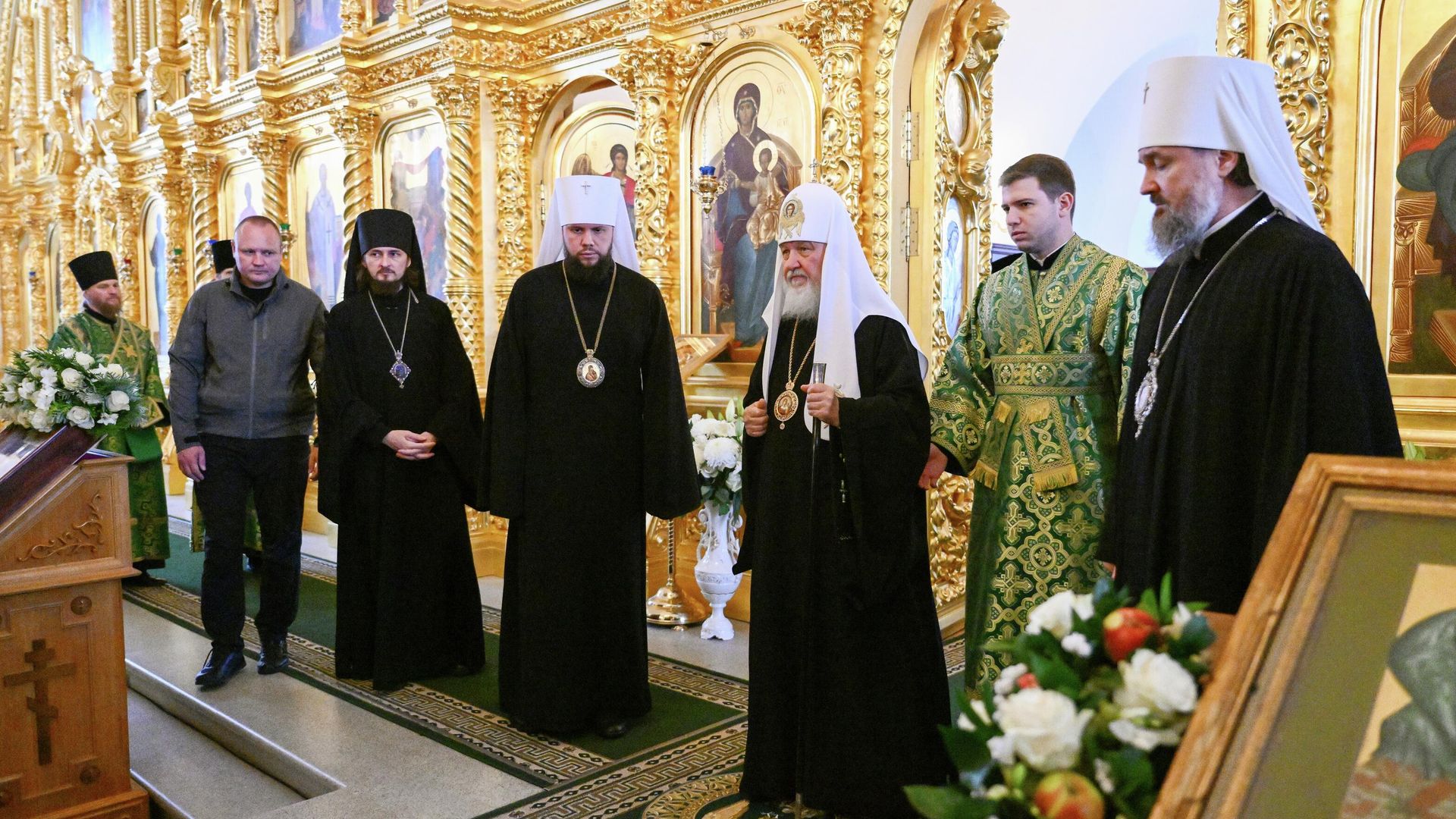 Патриарх Московский и всея Руси Кирилл в Троицком соборе Спасо-Преображенского Соловецкого ставропигиального мужского монастыря Патриарх Московский и всея Руси Кирилл в Троицком соборе Спасо-Преображенского Соловецкого ставропигиального мужского монастыря - РИА Новости, 1920, 21.08.2024