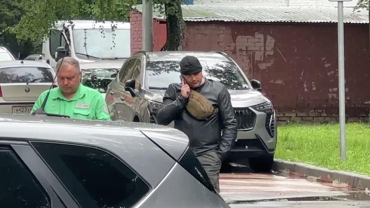 Алексей Блиновский после конфликта с таксистом, возникшего из-за ДТП Алексей Блиновский после конфликта с таксистом, возникшего из-за ДТП - РИА Новости, 1920, 21.08.2025