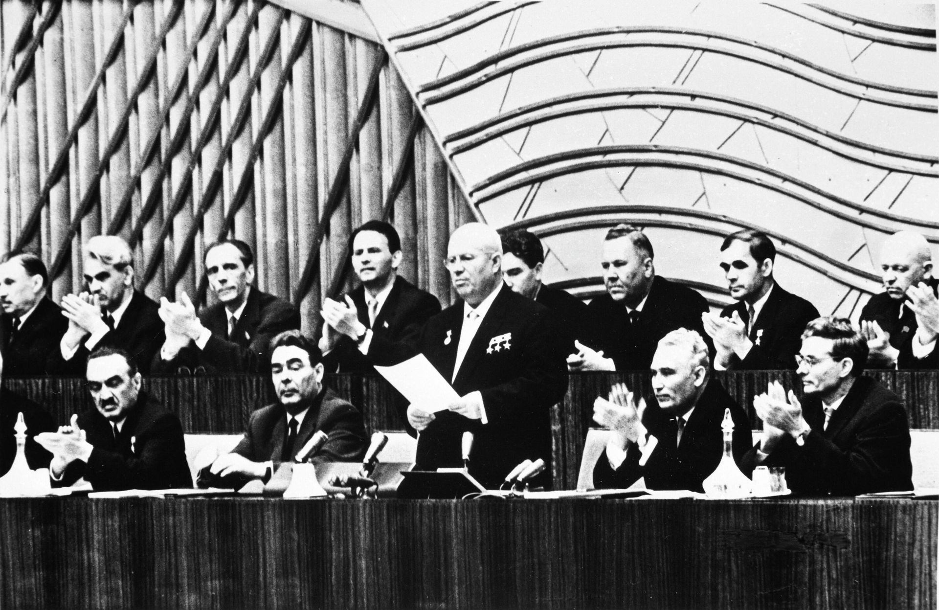 Заключительное заседание 22-го съезда КПСС, 1961 год Заключительное заседание 22-го съезда КПСС, 1961 год - РИА Новости, 1920, 21.08.2025