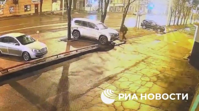 Видео, где показано, как один из задержанных агентов Киева подрывает в ДНР автомобиль 