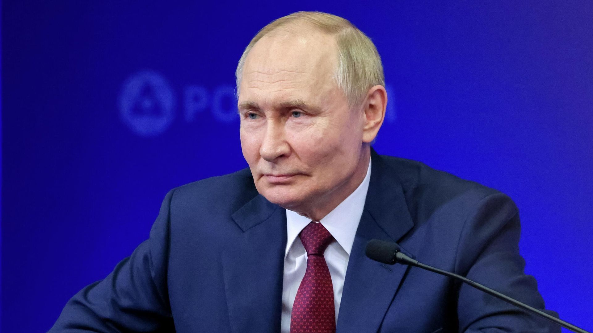 Президент РФ Владимир Путин во время встречи с сотрудниками предприятий атомной отрасли в Российском федеральном ядерном центре - Всероссийском научно-исследовательском институте экспериментальной физики в Сарове Президент РФ Владимир Путин во время встречи с сотрудниками предприятий атомной отрасли в Российском федеральном ядерном центре - Всероссийском научно-исследовательском институте экспериментальной физики в Сарове - РИА Новости, 1920, 22.08.2025