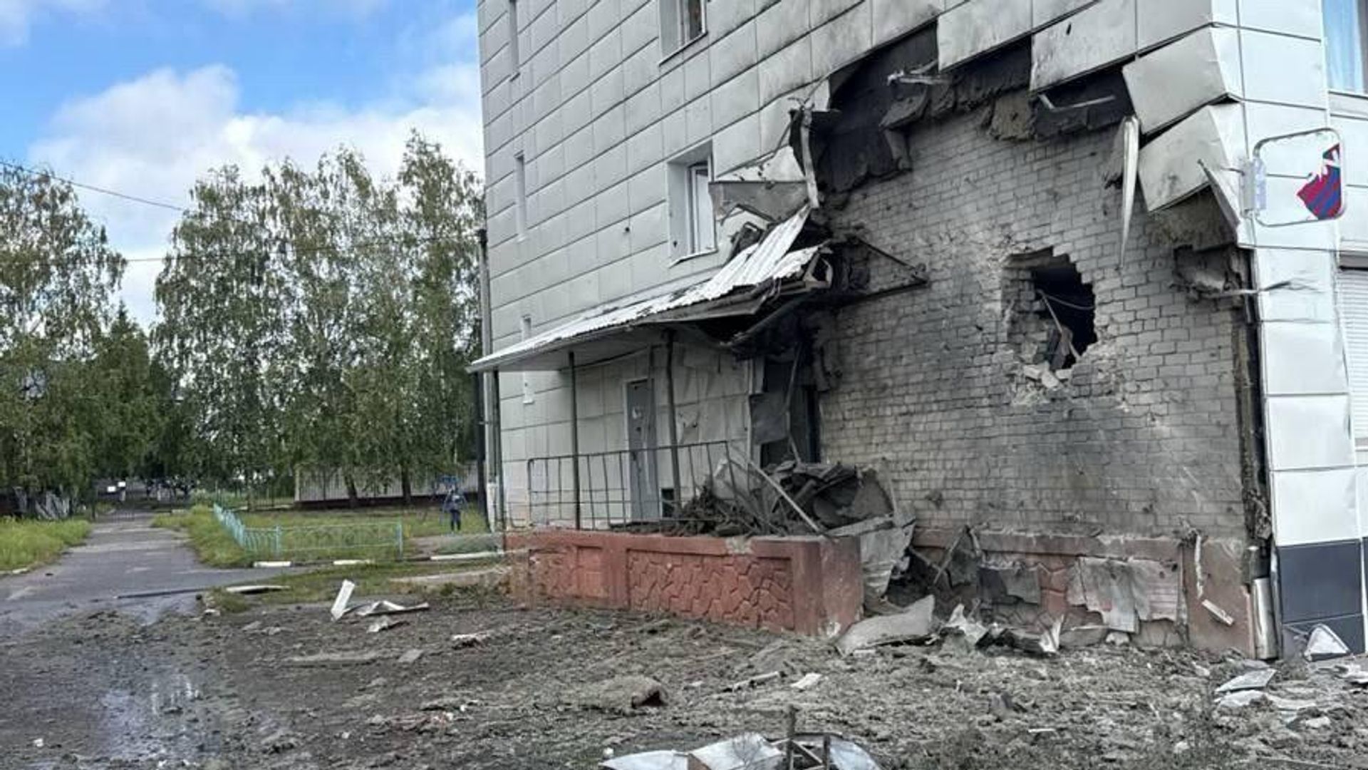 Последствия атаки со стороны ВСУ в Шебекино Белгородской области Последствия атаки со стороны ВСУ в Шебекино Белгородской области - РИА Новости, 1920, 18.09.2025