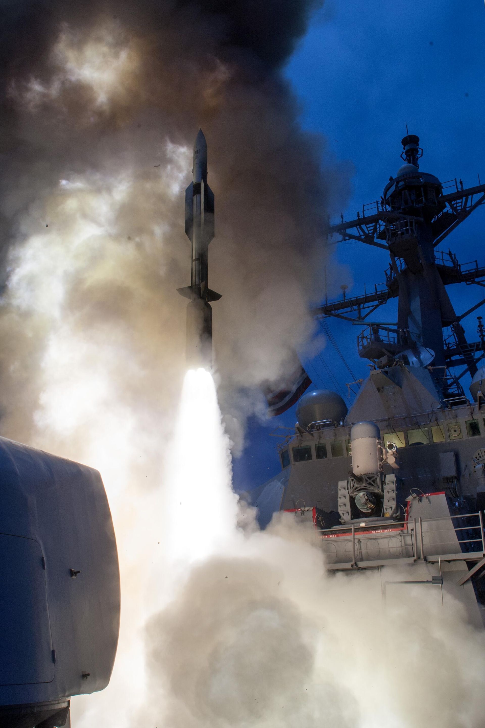 Американская зенитная ракета RIM-174 SM-6 ERAM Американская зенитная ракета RIM-174 SM-6 ERAM - РИА Новости, 1920, 21.05.2026