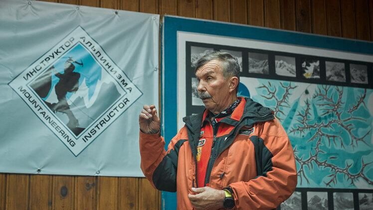 Бывший президент Федерации альпинизма Краснодарского края Александр Расторгуев Бывший президент Федерации альпинизма Краснодарского края Александр Расторгуев - РИА Новости, 1920, 28.08.2025