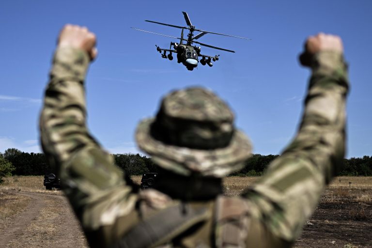 Отработка боевого слаживания военнослужащими 8-й разведывательной штурмовой бригады добровольческого корпуса Южной группировки войск в ЛНР