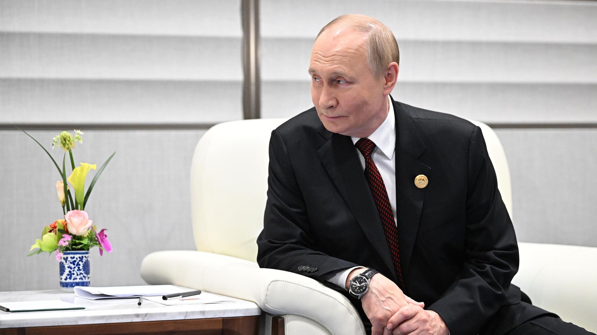 Президент Владимир Путин на полях саммита Шанхайской организации сотрудничества Президент Владимир Путин на полях саммита Шанхайской организации сотрудничества - РИА Новости, 1920, 31.08.2025
