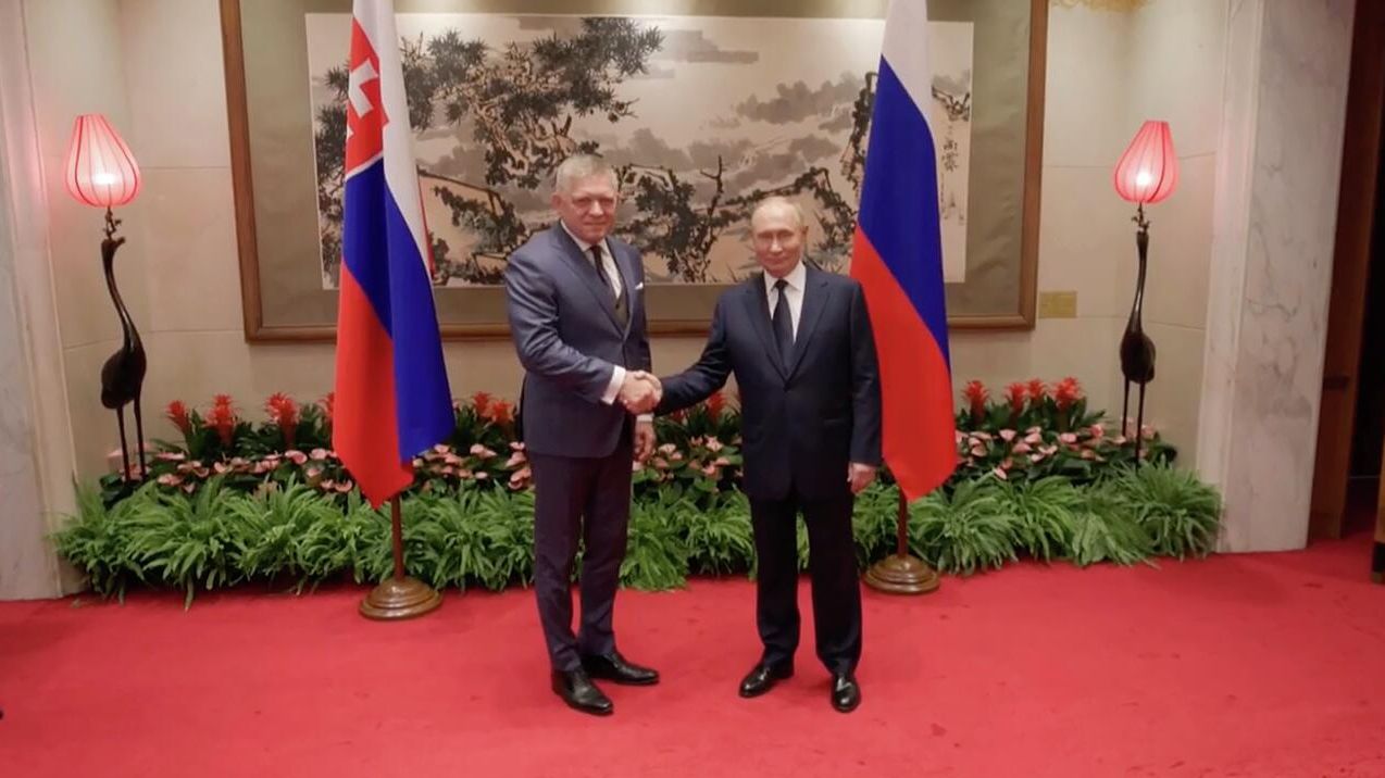 Владимир Путин во время встречи с председателем правительства Словацкой Республики Робертом Фицо в Пекине - РИА Новости, 1920, 02.09.2025
