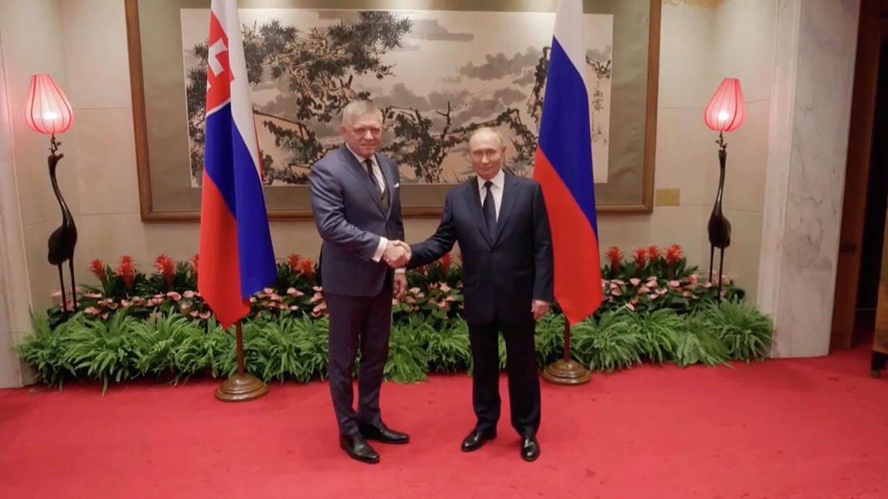 Владимир Путин во время встречи с председателем правительства Словацкой Республики Робертом Фицо в Пекине - РИА Новости, 1920, 02.09.2025