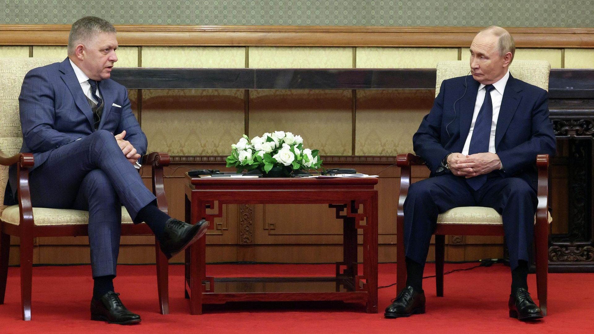 Президент Владимир Путин и премьер-министр Словакии Роберт Фицо на встрече в Пекине Президент Владимир Путин и премьер-министр Словакии Роберт Фицо на встрече в Пекине - РИА Новости, 1920, 02.09.2025